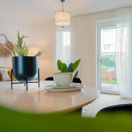 Revliving Garden Lounge Am Steinertor Parkplatz Inklusive *