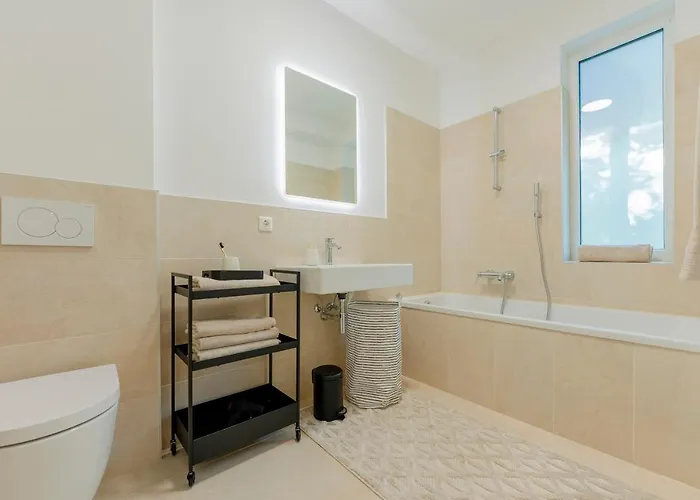 Revliving Garden Lounge Am Steinertor Parkplatz Inklusive Lejlighed